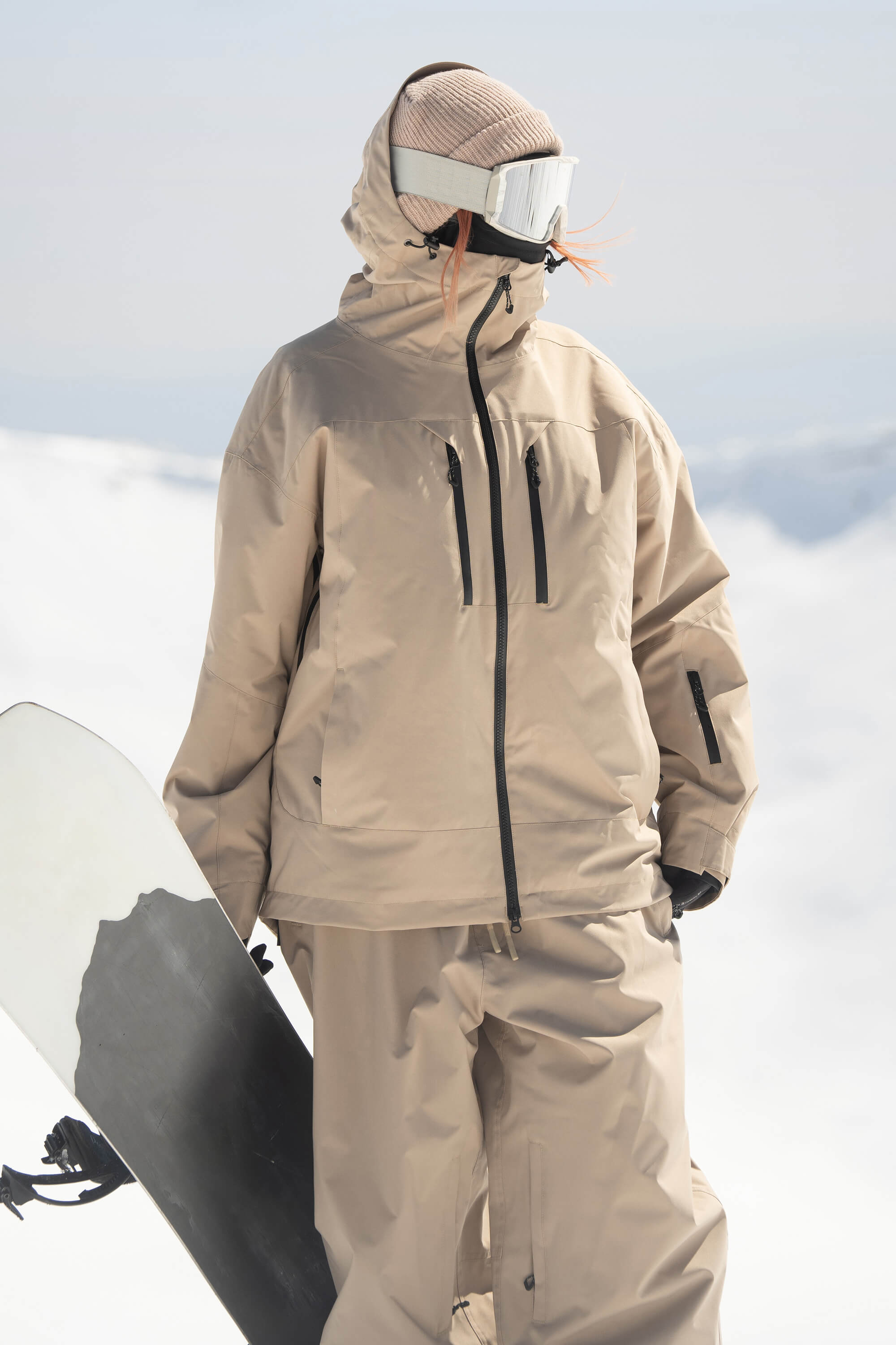 Dámská khaki sněhová bunda s více kapsami a dvojitými ventilačními otvory - voděodolná a zateplená - Gsou Snow