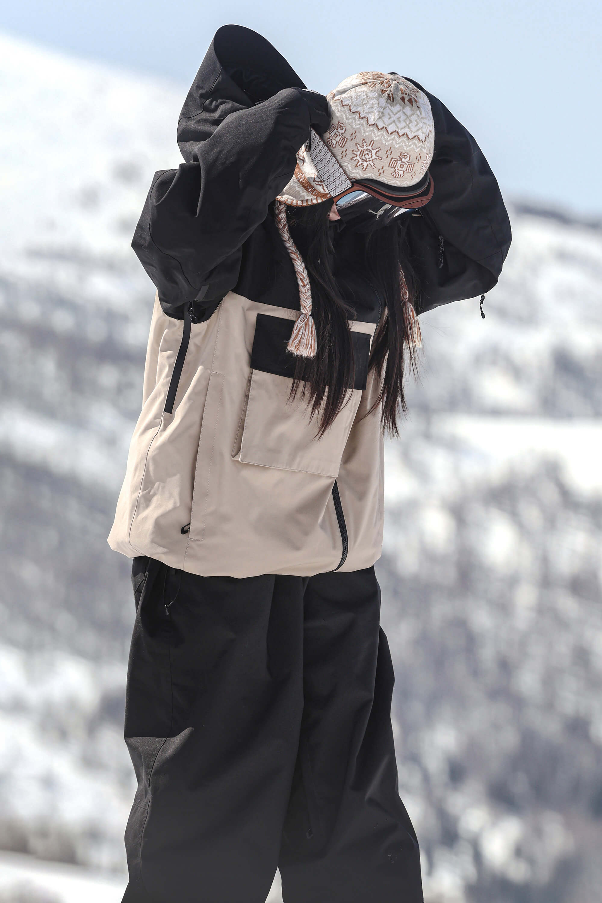 Dámská černá a khaki sněhová bunda s asymetrickým zipem, voděodolná - Gsou Snow