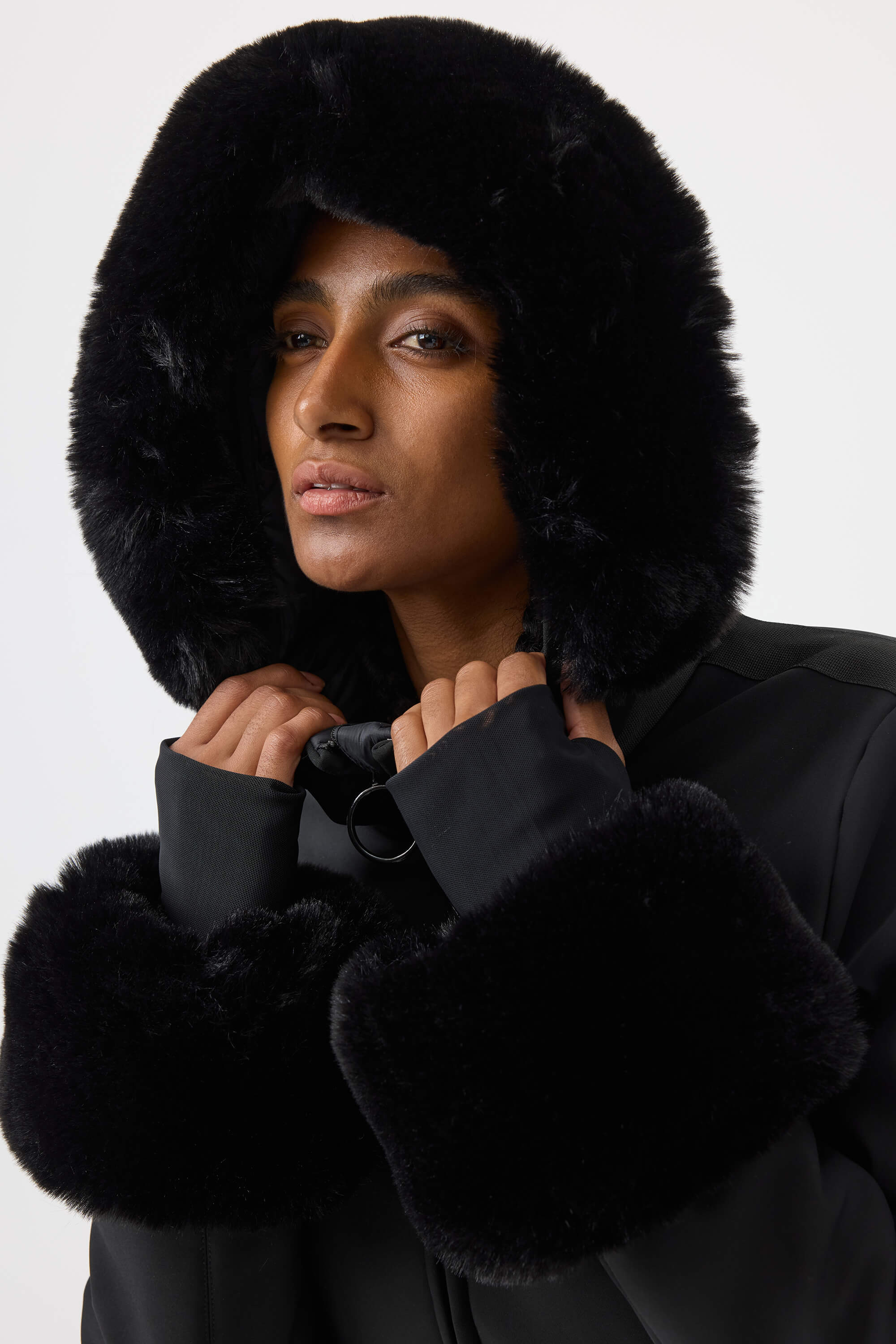 Women's Black 3D-Cut Faux Fur Ski Jacket Stretch Insulated Snow Jacket - Gsou Snow